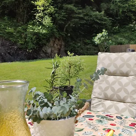 Anni Im Haus Hintertal